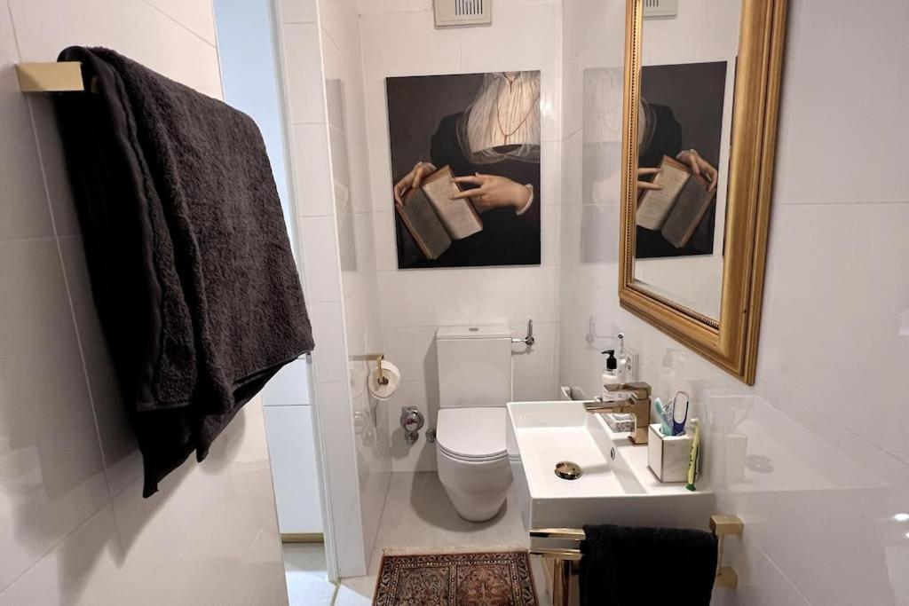 Exclusive In Historic Center Apartment *